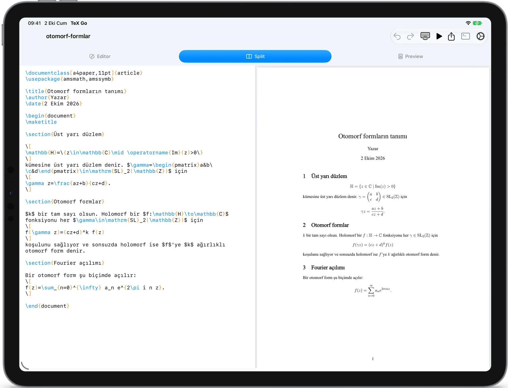 iPad'de TeX Go. Solda LaTeX kaynağı, sağda dizilmiş PDF görünüyor.